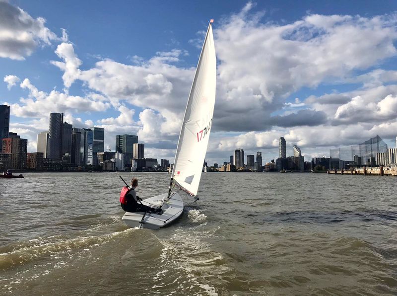 File:dinghy-dhc-laser.jpg